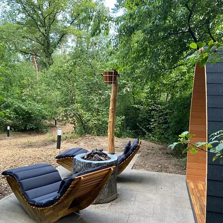 Botel Luxe Wellness Beleving In Een Floating Tiny House *